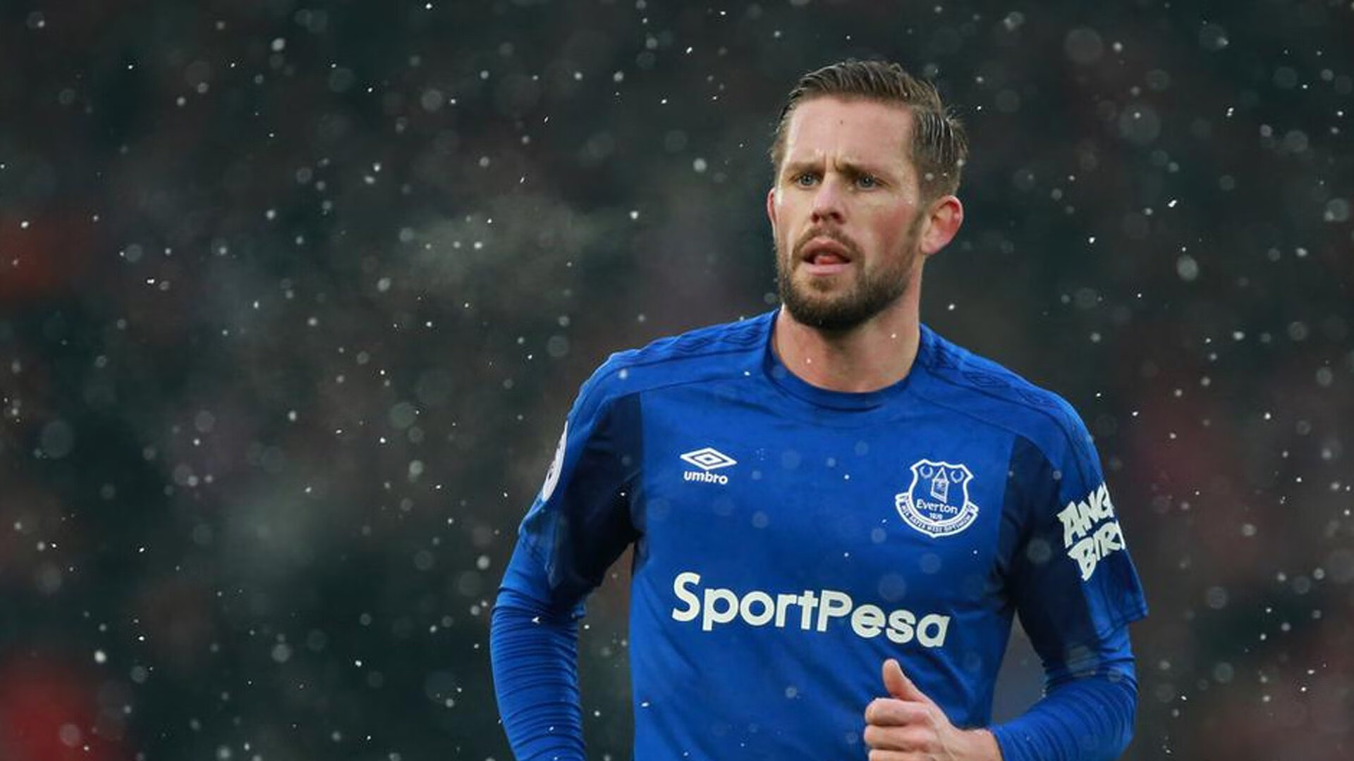 门兴格拉德巴赫高位防守打出侵略性,门兴格拉德巴赫主力门将